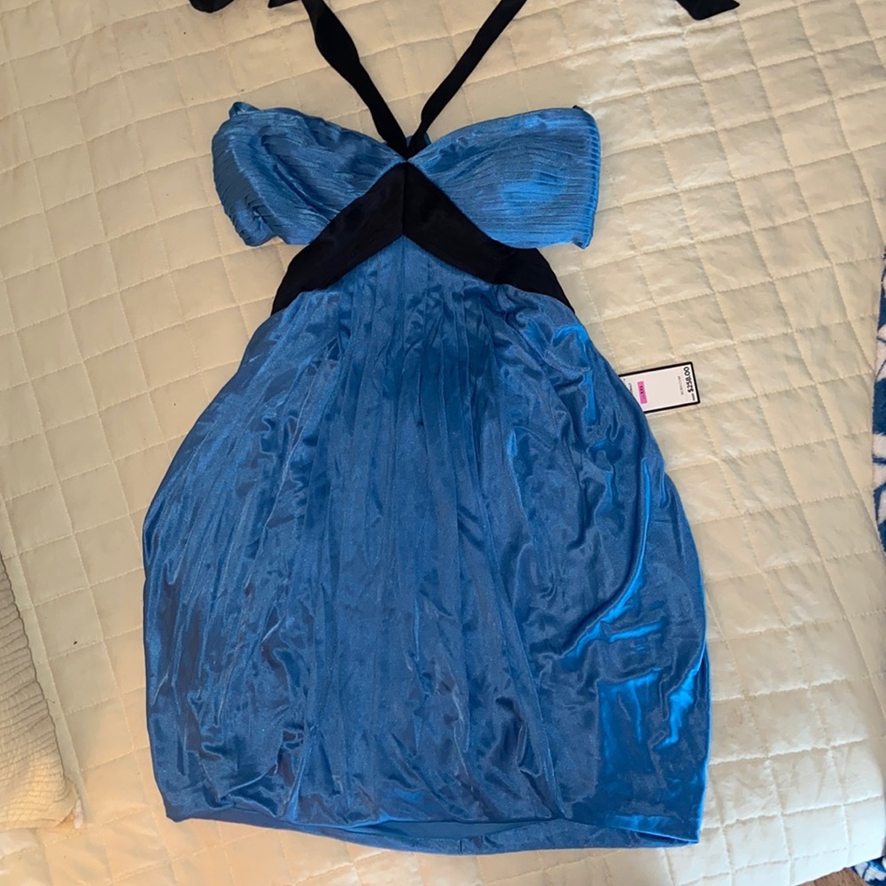 Xxs bcbg dress never worn tags still on